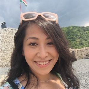 Meet your Posher, Charlotte